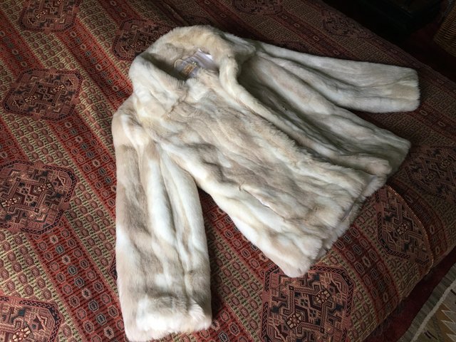 Preview of the first image of Ladies faux fur jacket UK size 10/12.