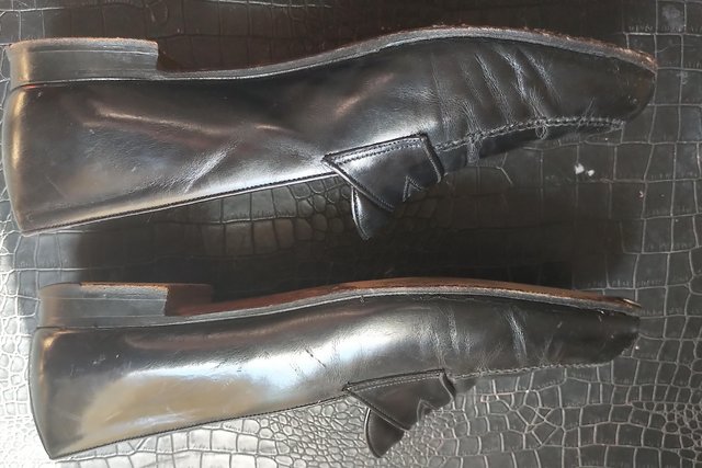 Image 2 of FERRAGAMO Mens slip-on Loafers, Vintage, Size 9.5 UK