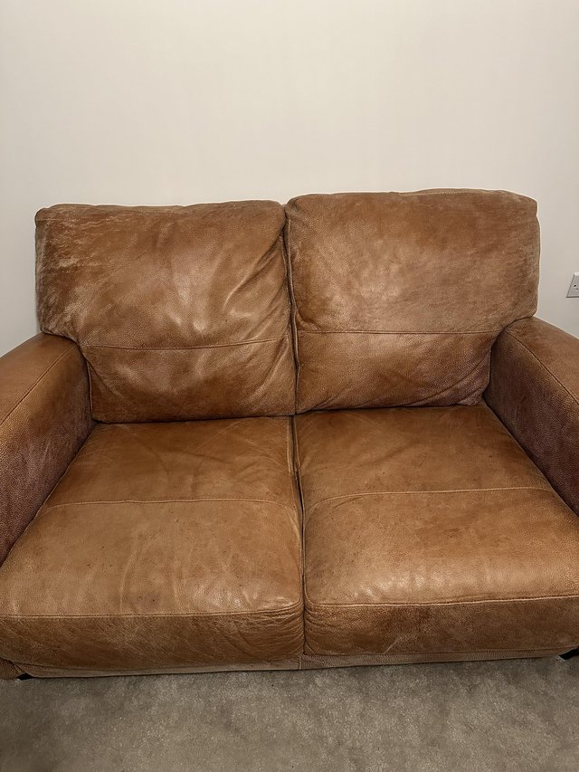 Preview of the first image of 2 seater and 3 seater leather sofa.
