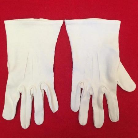 Image 3 of Pair of vintage white lightweight fabric gloves,small womens
