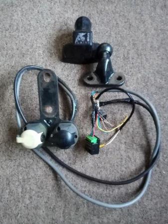 Image 1 of Volvo S80 Tow Bar Ball with Twin 7 Pin Electrics and Wiring