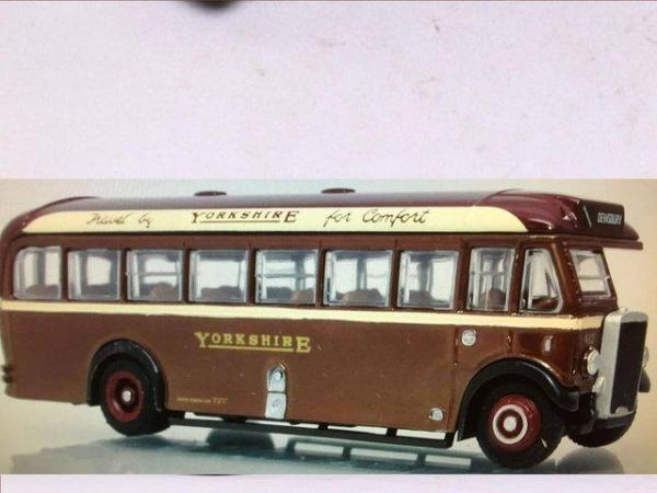 Image 2 of SCALE MODEL BUS: 1930s YORKSHIRE WOOLLEN LEYLAND TS8