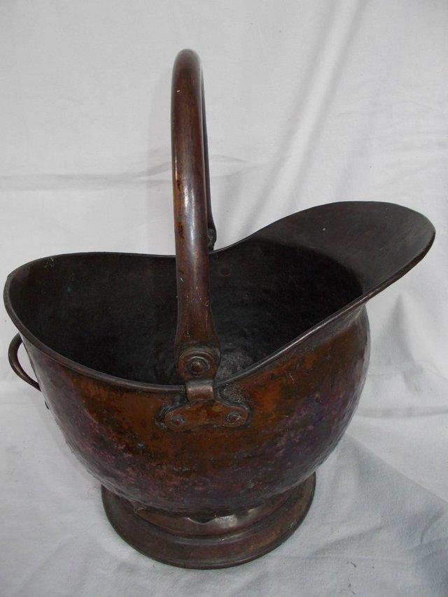 Preview of the first image of Old copper Sailsbury coal bucket scuttle, nice patina (B).