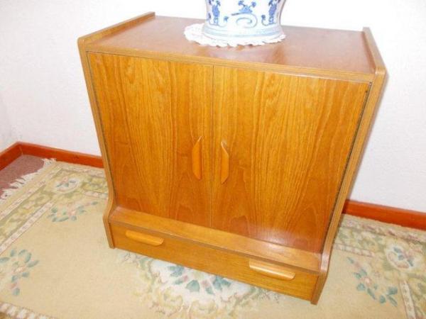 Image 1 of cabinet teak in very good condition
