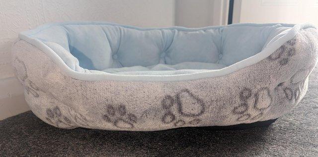 Image 2 of Large Washable Cosy Cat Bed