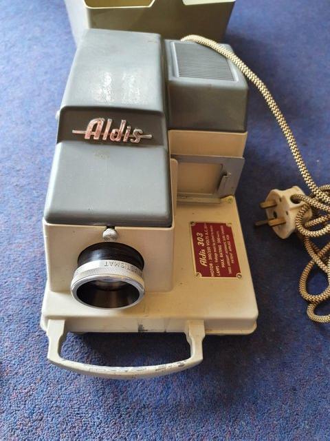Preview of the first image of Aldis vintage slide projector A303 - works.
