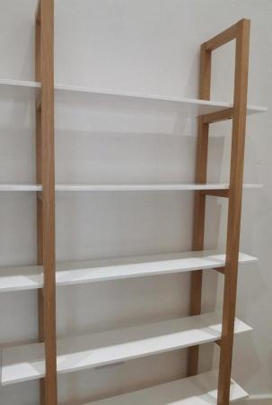 Image 3 of HABITAT LOKI 5 SHELF SOLID OAK - white shelves