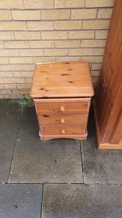 Image 2 of Pine draws free to collect