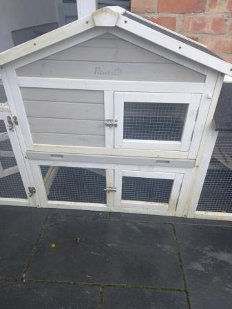 Image 5 of Rabbit/Guinea Pig hutch extra large