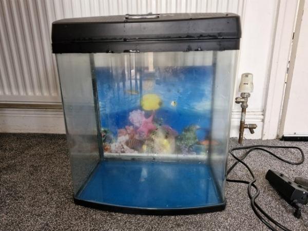 Image 1 of Fish tank with filter and pump