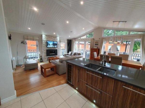 Image 4 of Spacious, Bright and Open Three Bedroom High Spec Lodge