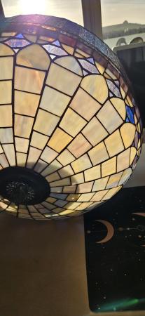 Image 2 of Tiffany lamb light fitting 22inch diameter