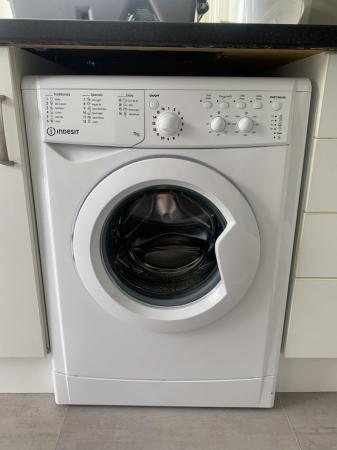 Image 1 of Indesit 7kg 1400 spin washing machine