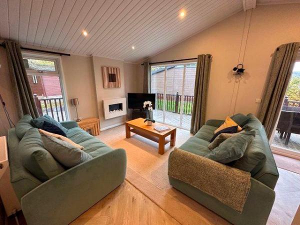 Image 4 of Beautifully Presented Three Bedroom Holiday Lodge