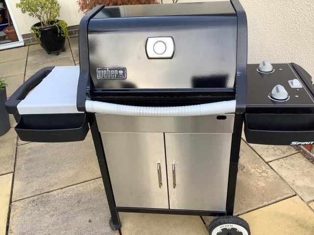 Preview of the first image of WEBBER SPIRIT GAS GRILL BARBECUE with CALOR GAS BOTTLE, & co.