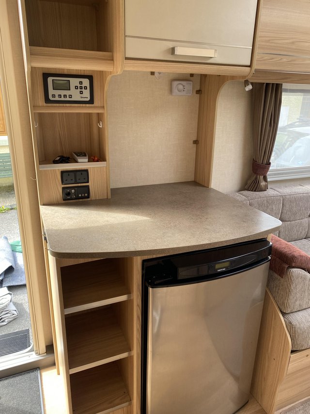 Preview of the first image of Coachman Pastiche 460/2 berth.