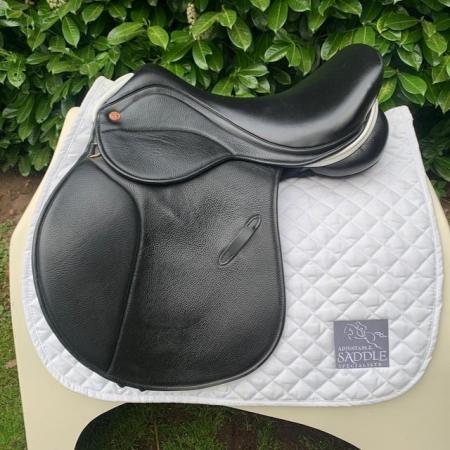 Image 1 of Saddle Company 17" Vicenza Gp saddle (S3131)