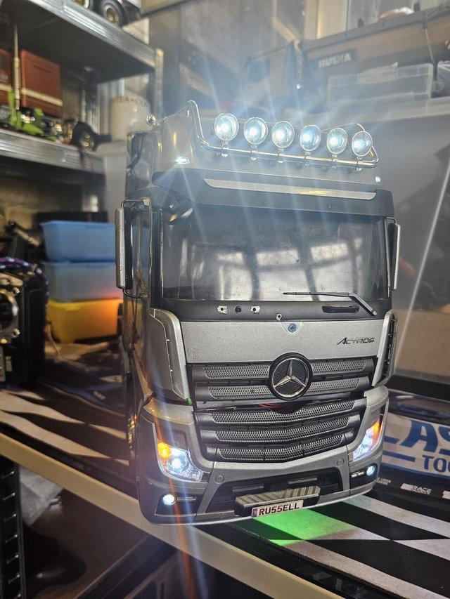 Preview of the first image of Tamiya 1/14 mercedes actros.