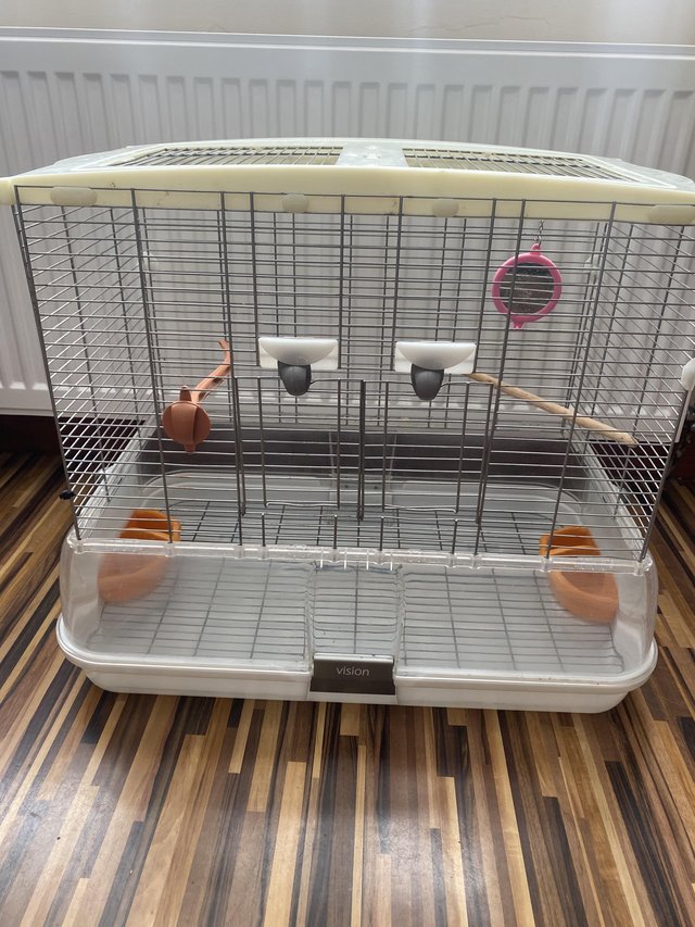 Preview of the first image of Vision medium bird cage..