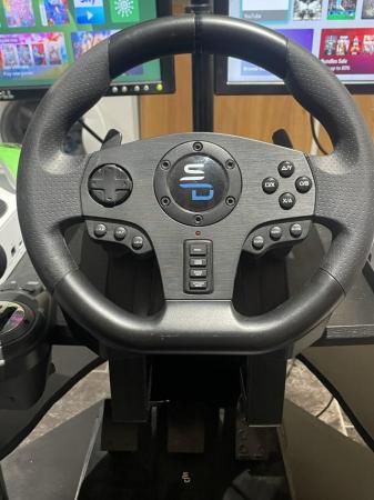 Image 3 of Steering wheel and pc screens,