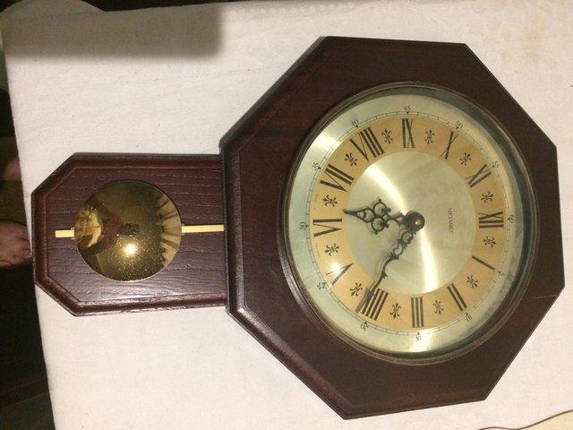 Preview of the first image of Vintage Metamec quartz clock, NOT working.