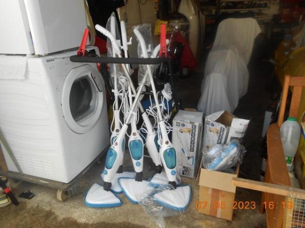 Image 1 of Tower multifunction 12-in-one steam mop