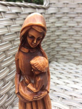 Image 2 of Beautiful wooden statue of Madonna and Child