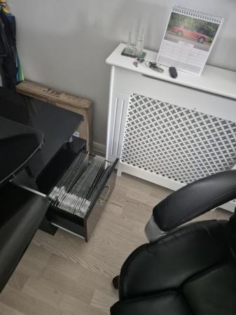 Image 3 of Modern gloss black computer station