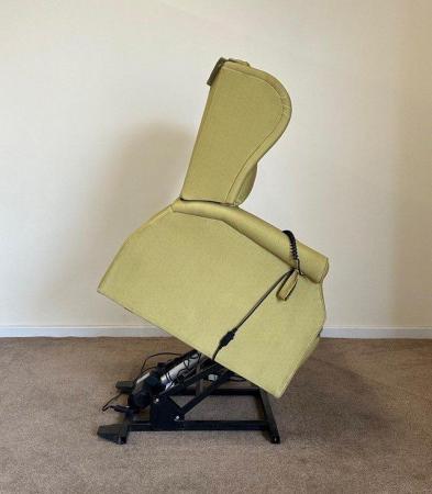 Image 16 of AJ WAY PETITE ELECTRIC RISER RECLINER GREEN CHAIR ~ DELIVERY