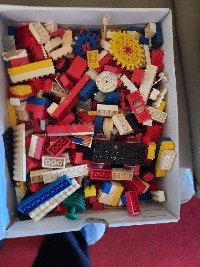 Preview of the first image of Vintage lego mixed with.2kg.