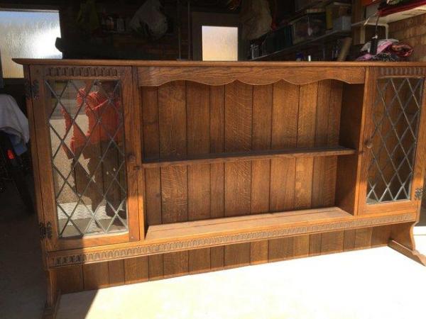Image 1 of SOLID OAK DRESSER TOP WITH TWO DISPLAY CUPBOARDS (LEADED) L