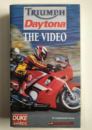 Image 1 of Triumph Daytona versus Yamaha FZR1000 DUKE video