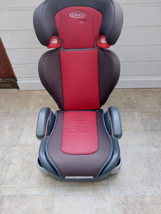 Preview of the first image of Graco Junior children's car seat.