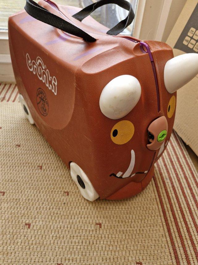 Preview of the first image of Kids Gruffalo trunki. (No pull strap).