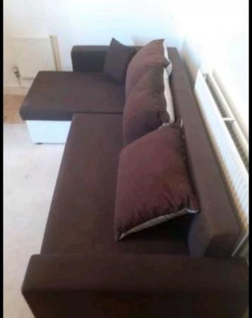 Image 2 of Corner sofa you can change the configuration to suit your ro