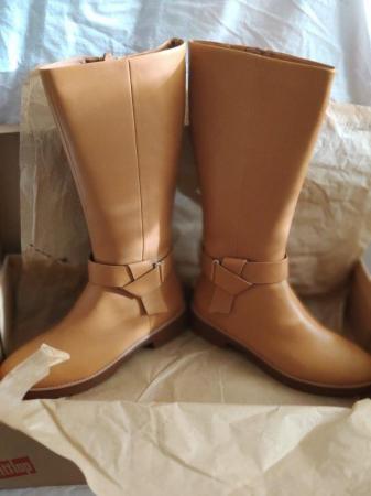 Image 1 of Ladies FitFlop size 7(UK) mustard "Knot" leather boots BNIB