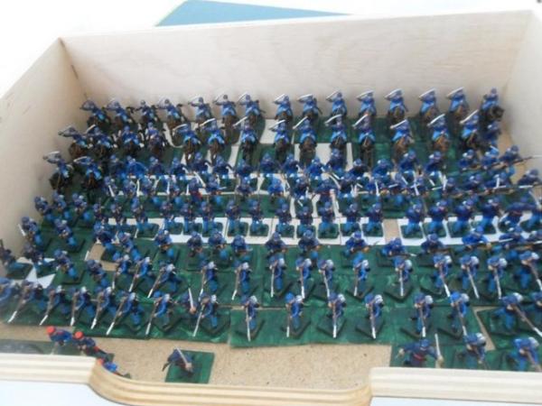 Image 2 of 28 mm white metal Union & Confederate ACW 233 figures.