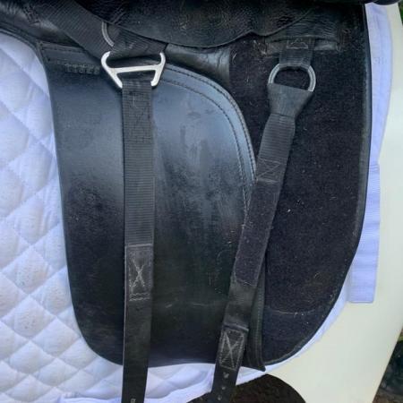Image 9 of Kent & Masters 17.5 S-Series Low Profile Dressage saddle