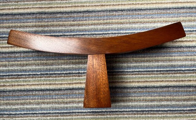 Image 2 of Solid wood T shaped sloping meditation kneeling stool