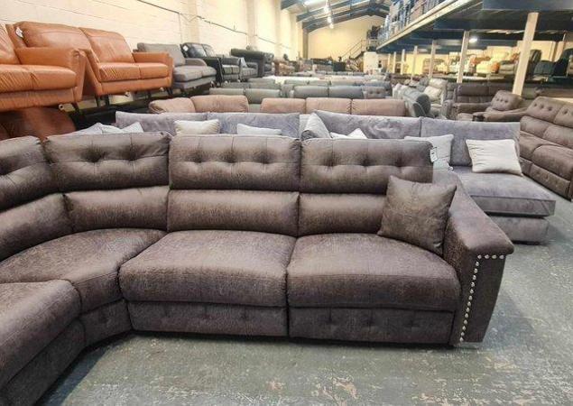 Image 18 of La-z-boy Hollywood brown fabric manual recliner corner sofa