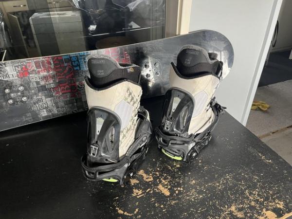 Image 2 of Snowboarding equipment boots and bindings