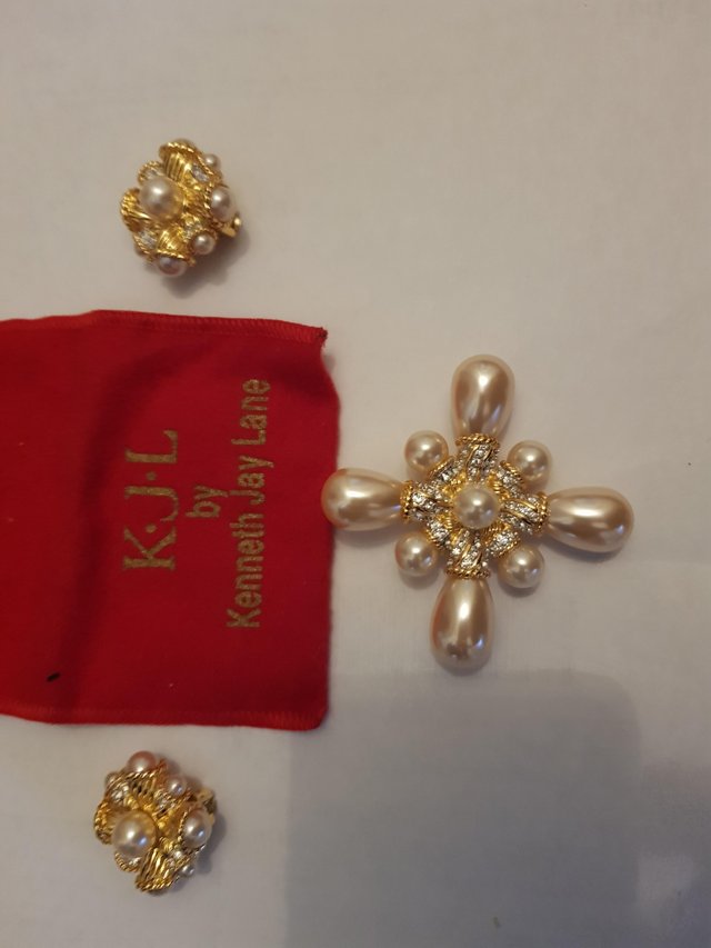 Preview of the first image of KJL Wallis Simpson inspired Maltese cross costume jewellery.