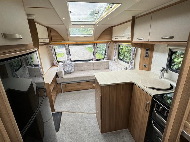 Preview of the first image of Lunar Ultima 696 6 Berth Twin Axle 2019 Caravan Motor Movers.