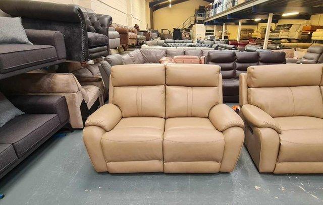 Image 6 of La-z-boy Winchester cream leather electric 3+2 seater sofas