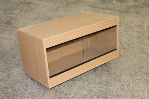 Preview of the first image of 2ft oak vivarium.Brand new never used.