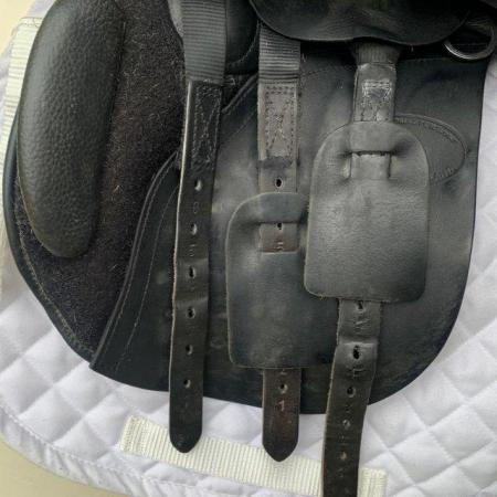 Image 8 of Kent and Masters 16.5 inch pony saddle