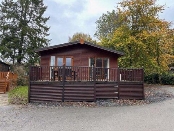 Image 2 of Beautifully Presented Three Bedroom Holiday Lodge