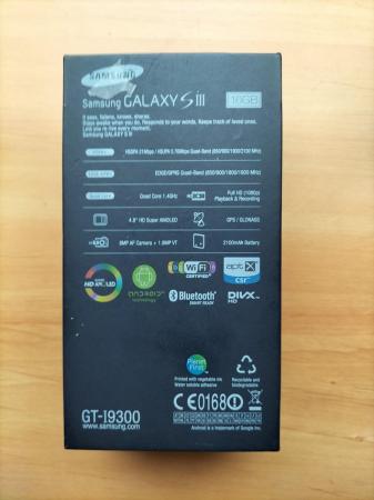 Image 1 of Samsung Galaxy SIII in box