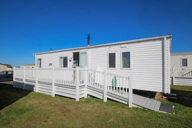 Image 3 of Willerby Avonmore 2014 static caravan at Allhallows, Kent