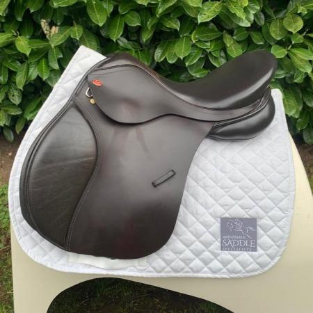 Image 1 of Kent and Masters 17.5 inch GP saddle